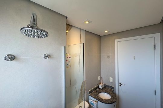 Banheiro de apartamento à venda com 3 quartos, 67m² em Bethaville I, Barueri