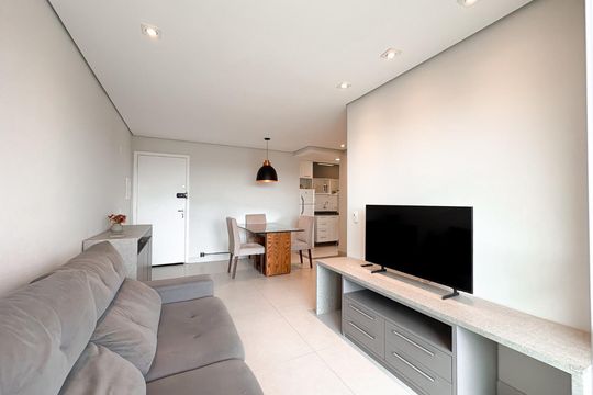 Sala de apartamento à venda com 3 quartos, 67m² em Bethaville I, Barueri