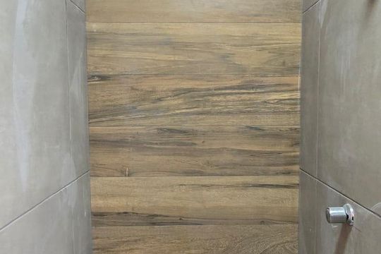 Banheiro Social de apartamento para alugar com 1 quarto, 30m² em Jardim Ottawa, Guarulhos
