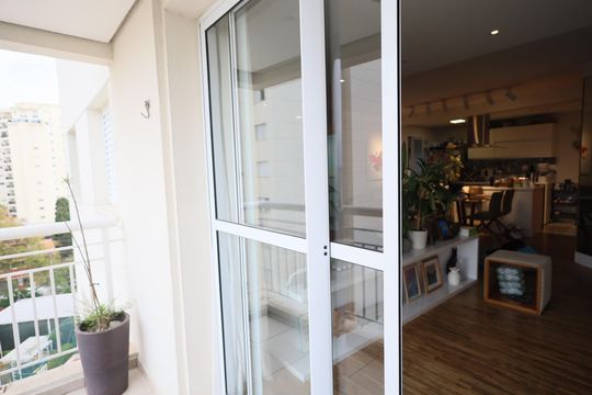 Varanda de apartamento à venda com 2 quartos, 80m² em Umuarama, Osasco