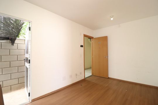Apartamento para alugar com 2 quartos, 45m² em Jardim Patricia, Uberlândia