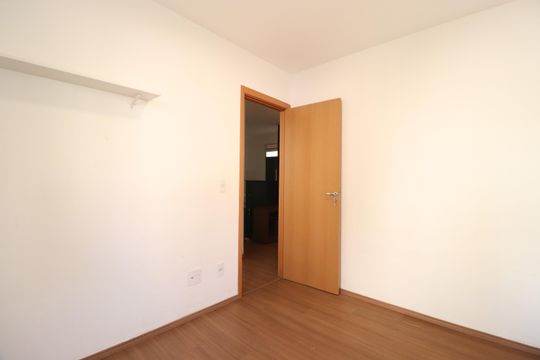 Quarto 2 de apartamento para alugar com 2 quartos, 45m² em Jardim Patricia, Uberlândia