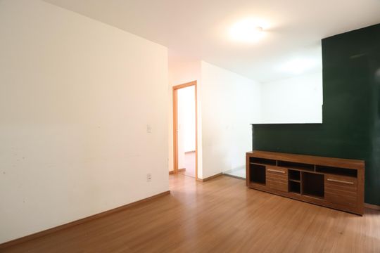 Sala de apartamento para alugar com 2 quartos, 45m² em Jardim Patricia, Uberlândia