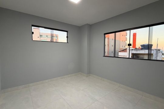 Quarto de kitnet/studio para alugar com 1 quarto, 36m² em Piatã, Salvador