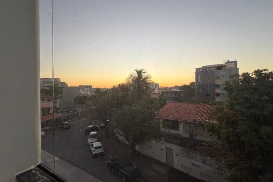 Vista de kitnet/studio para alugar com 1 quarto, 27m² em Piatã, Salvador