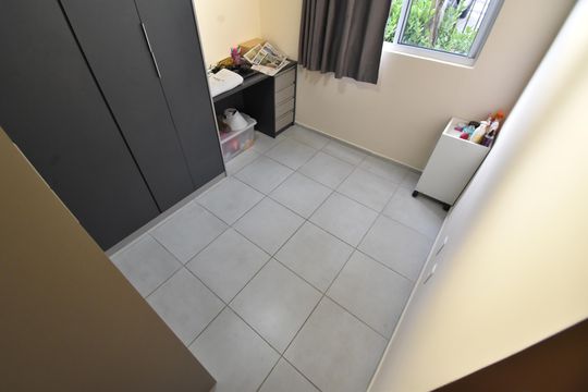 Quarto 2 de apartamento para alugar com 2 quartos, 42m² em Santo Antônio, São José dos Pinhais