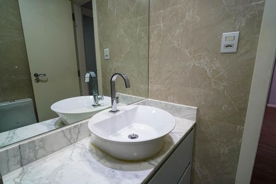 Banheiro de apartamento à venda com 2 quartos, 68m² em Bela Vista, São Paulo