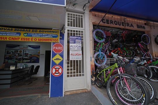 Fachada de casa para alugar com 2 quartos, 40m² em Jardim Brasilia, São Paulo