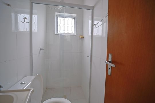Banheiro de casa para alugar com 2 quartos, 40m² em Jardim Brasilia, São Paulo