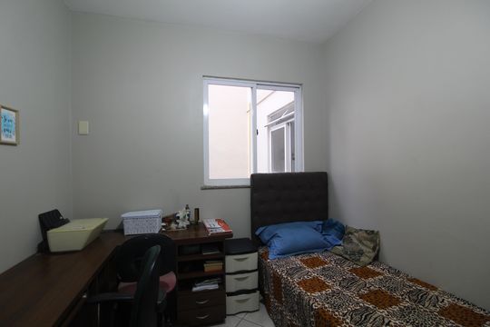 Quarto de Serviço de apartamento para alugar com 3 quartos, 120m² em Taquara, Rio de Janeiro