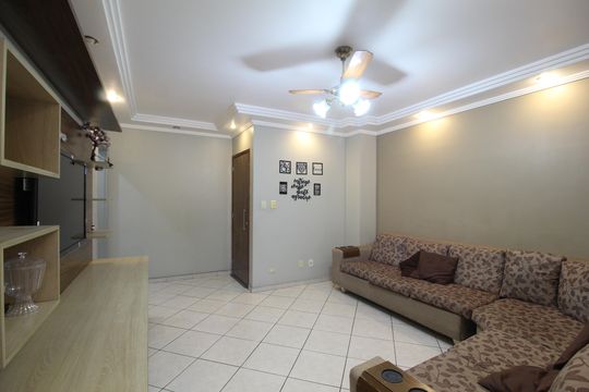 Sala de apartamento para alugar com 3 quartos, 120m² em Taquara, Rio de Janeiro