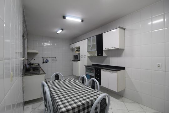Cozinha de apartamento para alugar com 3 quartos, 120m² em Taquara, Rio de Janeiro