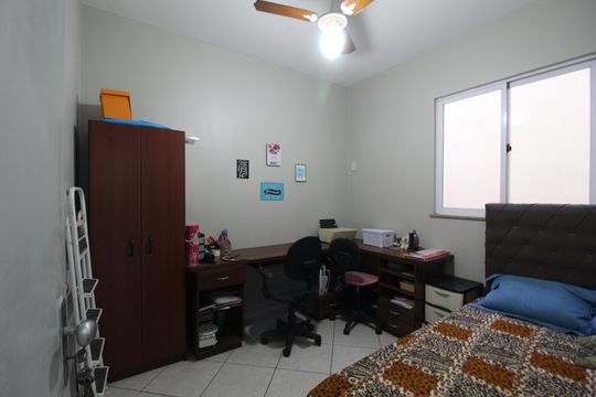 Quarto de Serviço de apartamento para alugar com 3 quartos, 120m² em Taquara, Rio de Janeiro