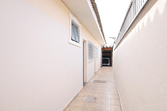 Corredor de casa à venda com 3 quartos, 182m² em Jardim Lideranca, São Paulo
