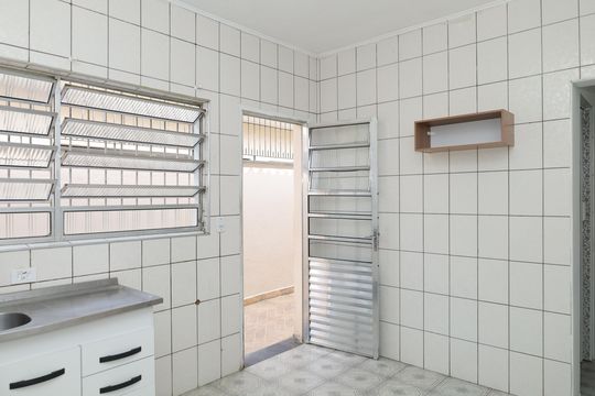 Cozinha de casa à venda com 3 quartos, 182m² em Jardim Lideranca, São Paulo