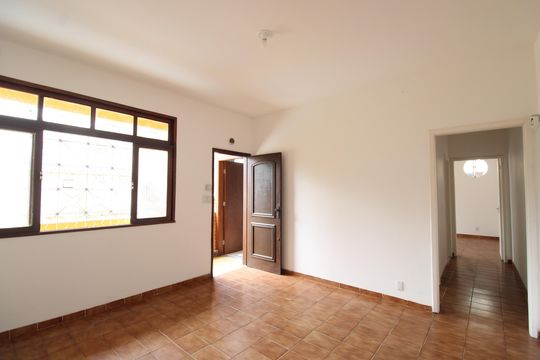 Casa à venda com 2 quartos, 400m² em Taquara, Rio de Janeiro