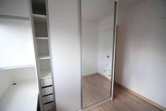 Quarto 1 de apartamento para alugar com 2 quartos, 45m² em Califórnia, Contagem