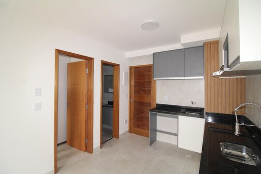 Sala / Cozinha de apartamento para alugar com 1 quarto, 27m² em Santana, São Paulo