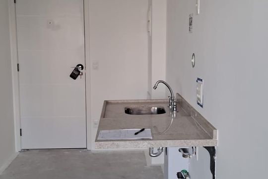 Cozinha de kitnet/studio à venda com 1 quarto, 26m² em Vila Primavera, São Paulo
