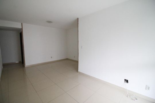 Sala de apartamento à venda com 3 quartos, 95m² em Barra da Tijuca, Rio de Janeiro