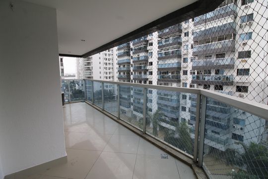 Varanda de apartamento à venda com 3 quartos, 95m² em Barra da Tijuca, Rio de Janeiro
