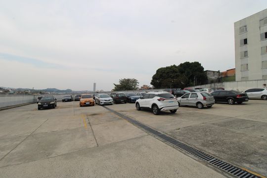 Estacionamento de apartamento para alugar com 2 quartos, 45m² em Vila Americana, São Paulo