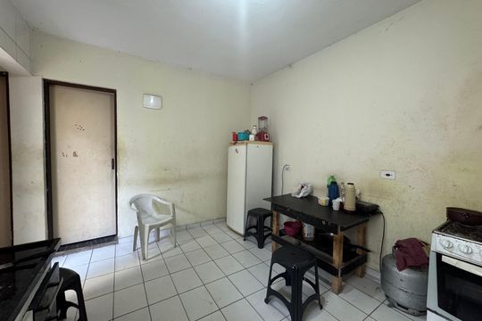 Casa à venda com 6 quartos, 300m² em Santa Maria, Osasco