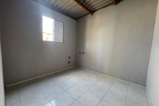 Casa à venda com 6 quartos, 300m² em Santa Maria, Osasco