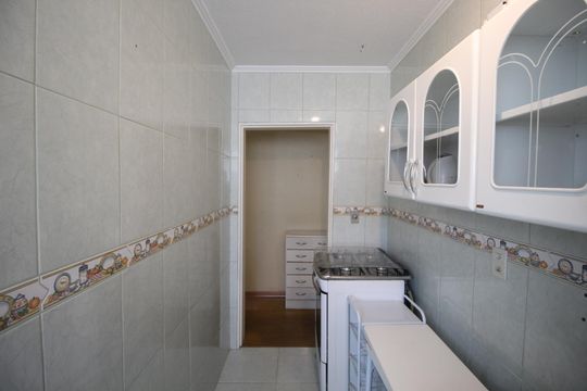 Cozinha de apartamento à venda com 1 quarto, 44m² em Santa Rosa de Lima, Porto Alegre
