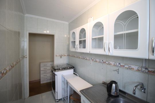 Cozinha de apartamento à venda com 1 quarto, 44m² em Santa Rosa de Lima, Porto Alegre