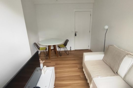 Sala de apartamento para alugar com 2 quartos, 55m² em Taquara, Rio de Janeiro