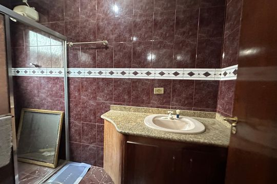 Banheiro da Suíte de casa à venda com 3 quartos, 183m² em Aldeia De, Barueri