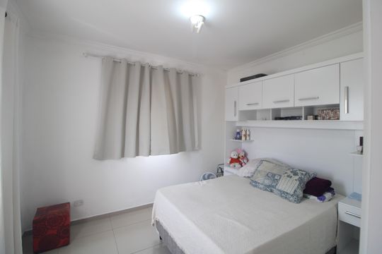 Quarto 2 de casa à venda com 4 quartos, 125m² em Chácara Cocaia, São Paulo
