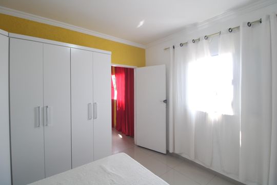 Quarto 2 de casa à venda com 4 quartos, 125m² em Chácara Cocaia, São Paulo