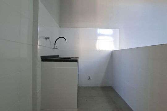 Cozinha de kitnet/studio para alugar com 1 quarto, 40m² em Parque Recreio, Contagem