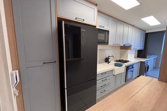 Cozinha de apartamento para alugar com 2 quartos, 80m² em Barra da Tijuca, Rio de Janeiro