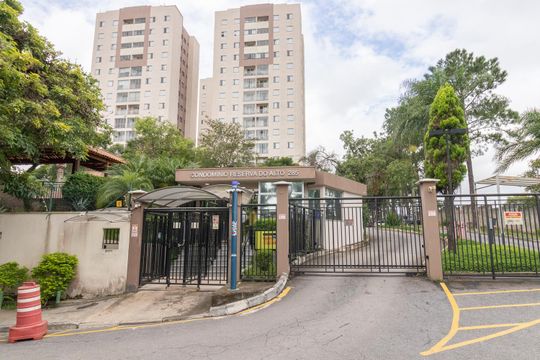 Fachada de apartamento para alugar com 2 quartos, 54m² em Jardim Santa Maria, São Paulo