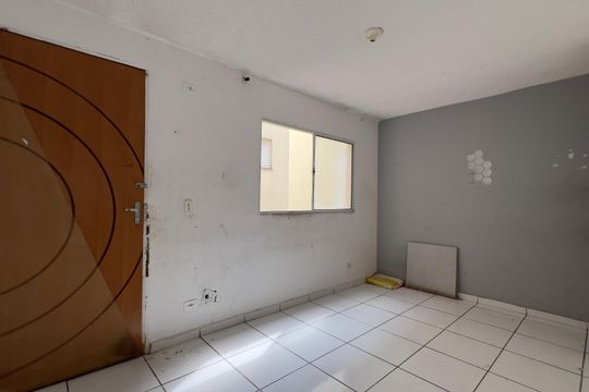 Sala de apartamento à venda com 2 quartos, 48m² em Jardim Guilhermino, Guarulhos