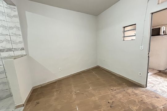 Studio de kitnet/studio para alugar com 1 quarto, 35m² em Marechal Hermes, Rio de Janeiro