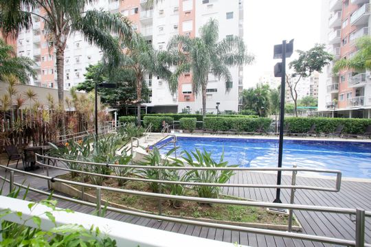 Área comum - Piscina de apartamento à venda com 2 quartos, 70m² em Anil, Rio de Janeiro