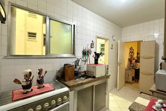 Apartamento à venda com 2 quartos, 81m² em Copacabana, Rio de Janeiro