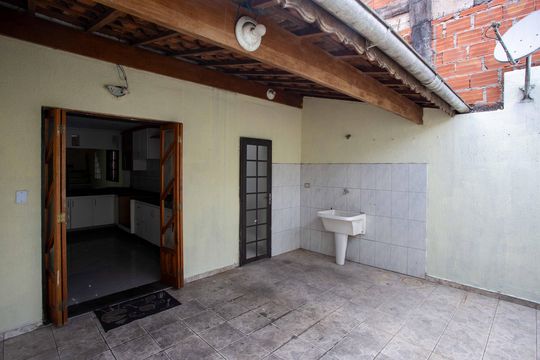 Área de Serviço de casa à venda com 6 quartos, 250m² em Vila Nogueira, Diadema