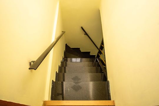 Escada de casa à venda com 3 quartos, 250m² em Vila Nogueira, Diadema