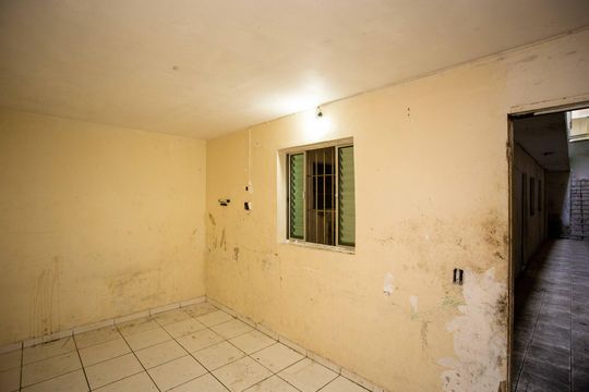 Quarto de Serviço de casa à venda com 6 quartos, 250m² em Vila Nogueira, Diadema