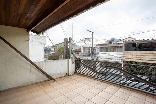 Varanda de casa à venda com 6 quartos, 250m² em Vila Nogueira, Diadema