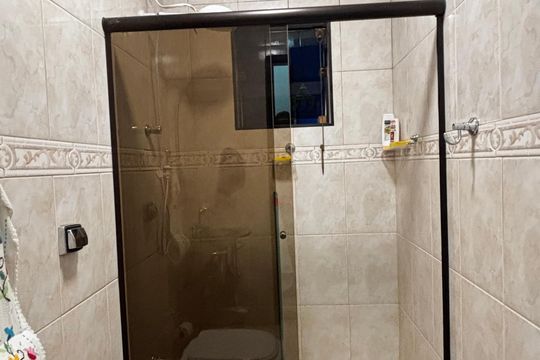 Banheiro de casa à venda com 4 quartos, 223m² em Jardim Utinga, Santo André