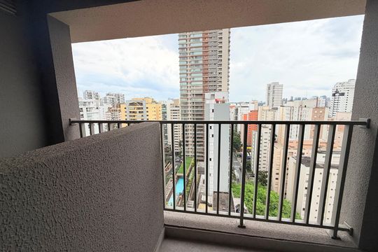 Varanda de kitnet/studio à venda com 1 quarto, 30m² em Cidade Monções, São Paulo