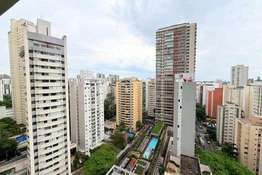 Varanda de kitnet/studio para alugar com 1 quarto, 29m² em Cidade Monções, São Paulo