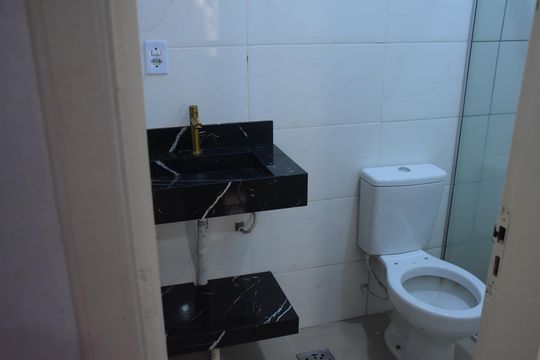 Banheiro de apartamento para alugar com 1 quarto, 57m² em Vila Ponta Pora, Cachoeirinha