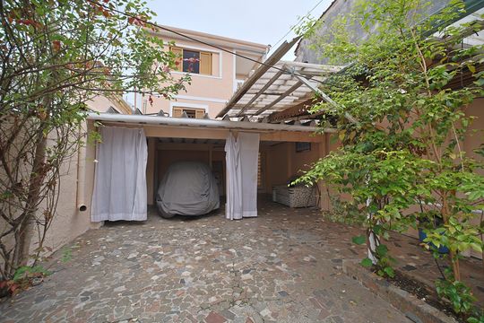 Garagem de casa à venda com 2 quartos, 110m² em Vila Paulistania, São Paulo